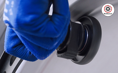 Ролик для измерения биения диска